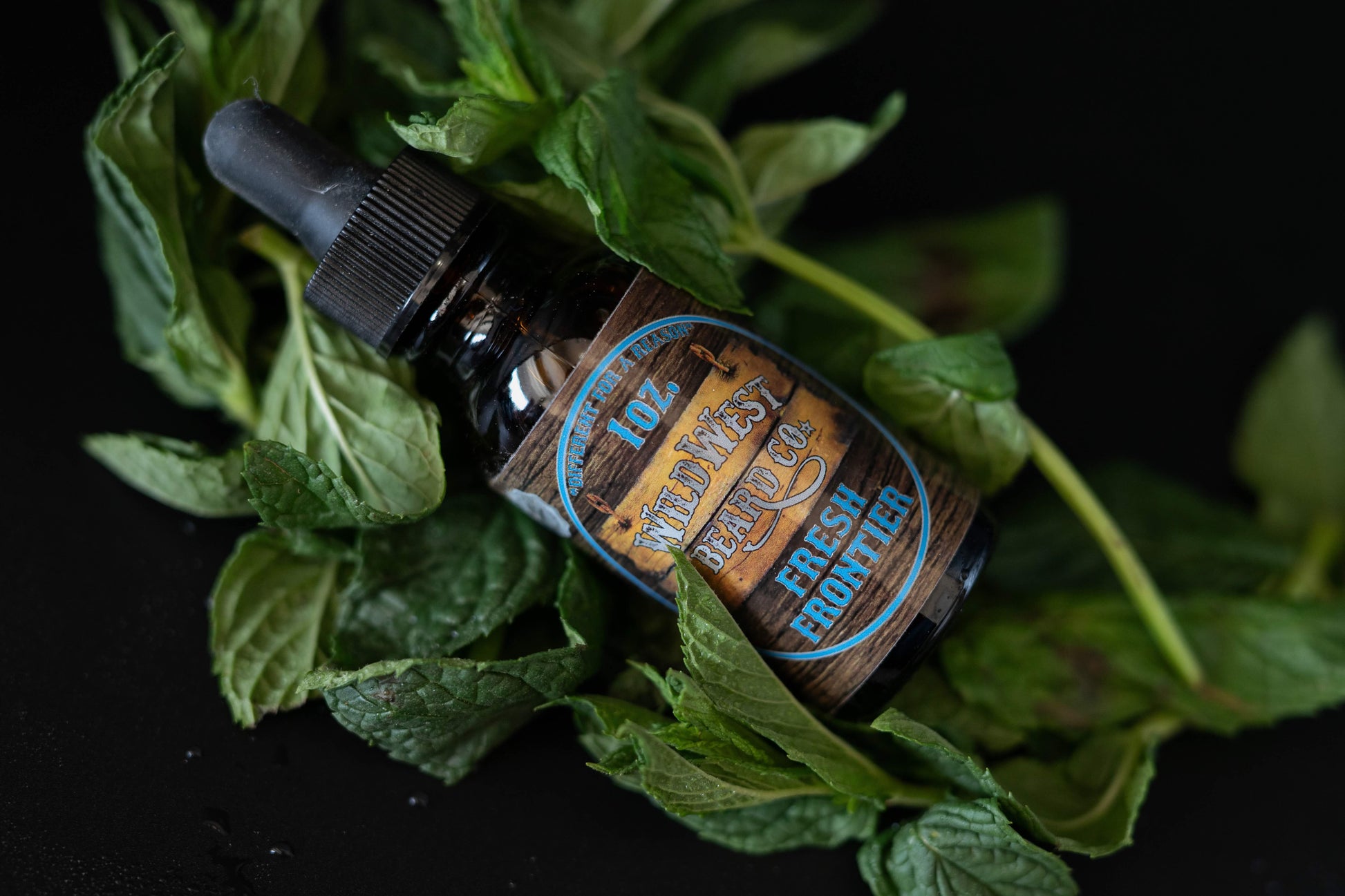 A picture of Fresh Frontier Platinum Beard oil on mint